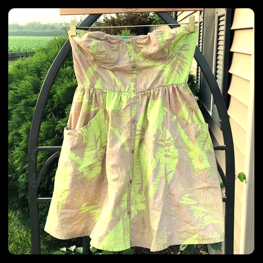 🌴Billabong Lg. Strapless Tropical Dress🌴